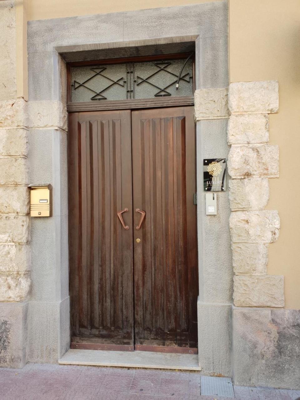 Th Luxury Rooms & Apartment Giardini Naxos Exterior foto